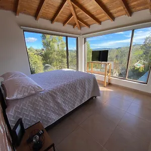 Habitación en casa particular Con Bano Privado En Ubicada En Santa Elena, Santa Elena (Antioquia)